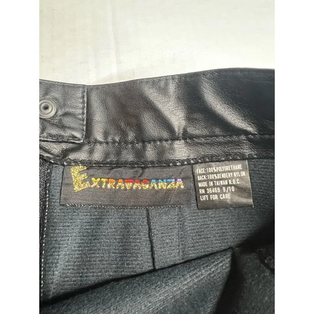 Vintage Extravaganza size 9/10 faux leather skirt